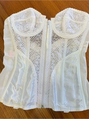 Timeless Vintage Lady Marlene Structure White Corset Bustier  Size 36B